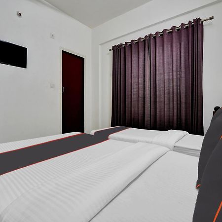 B Six Hotel Bangalore Eksteriør billede