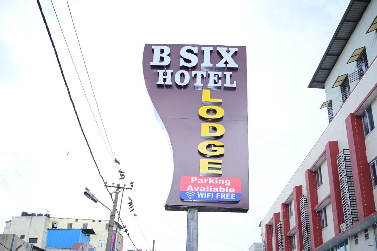 B Six Hotel Bangalore Eksteriør billede