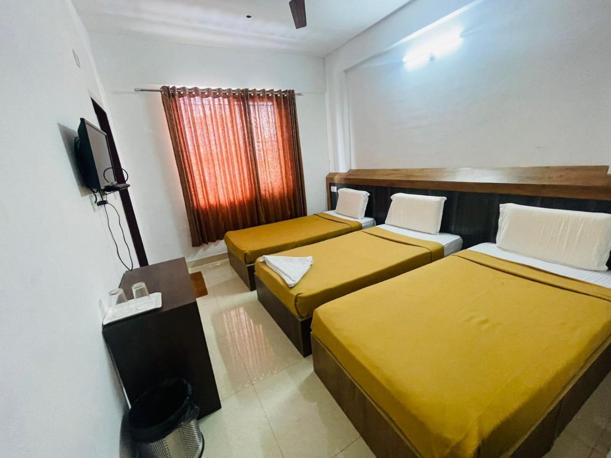 B Six Hotel Bangalore Eksteriør billede
