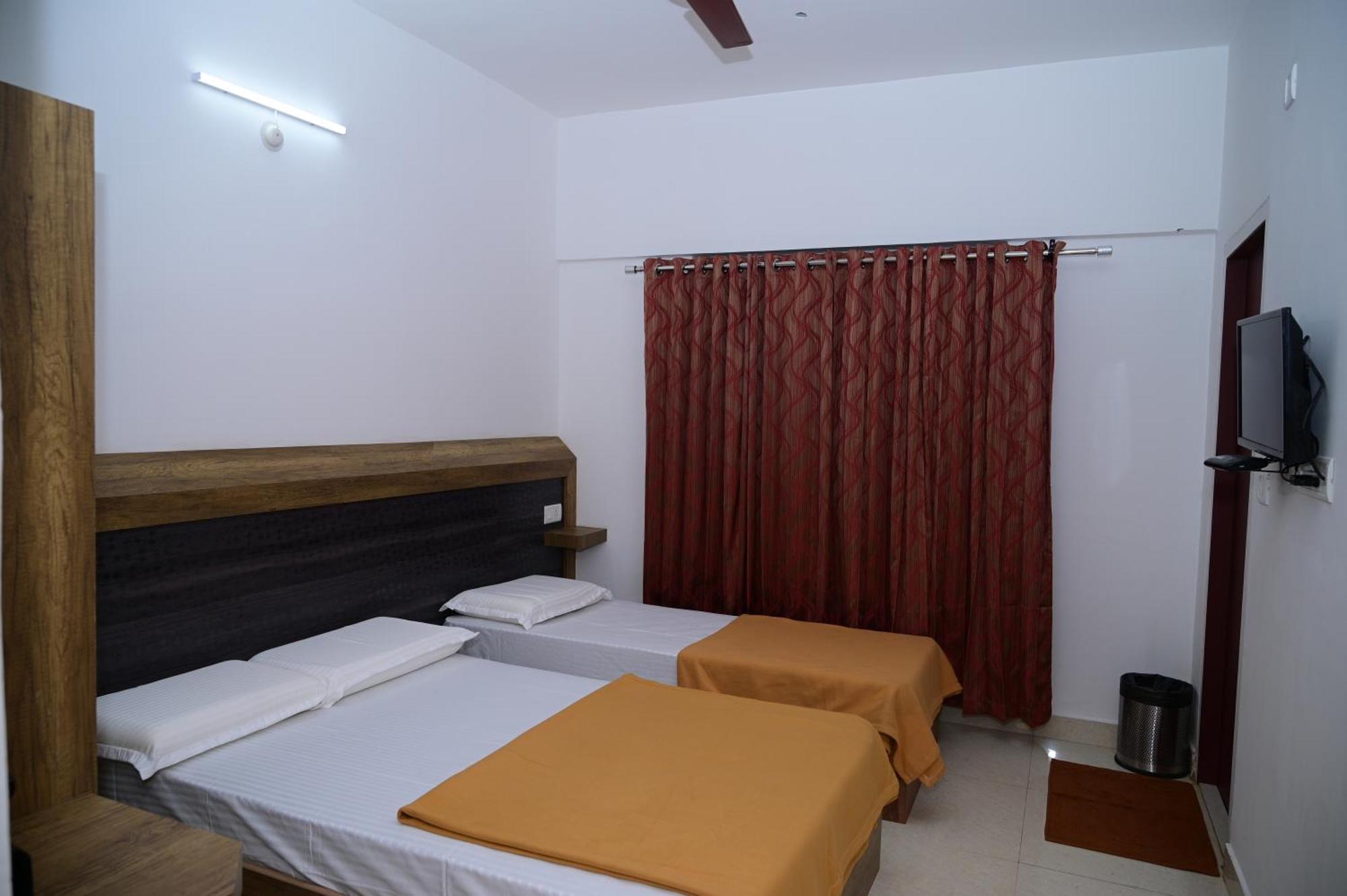 B Six Hotel Bangalore Eksteriør billede