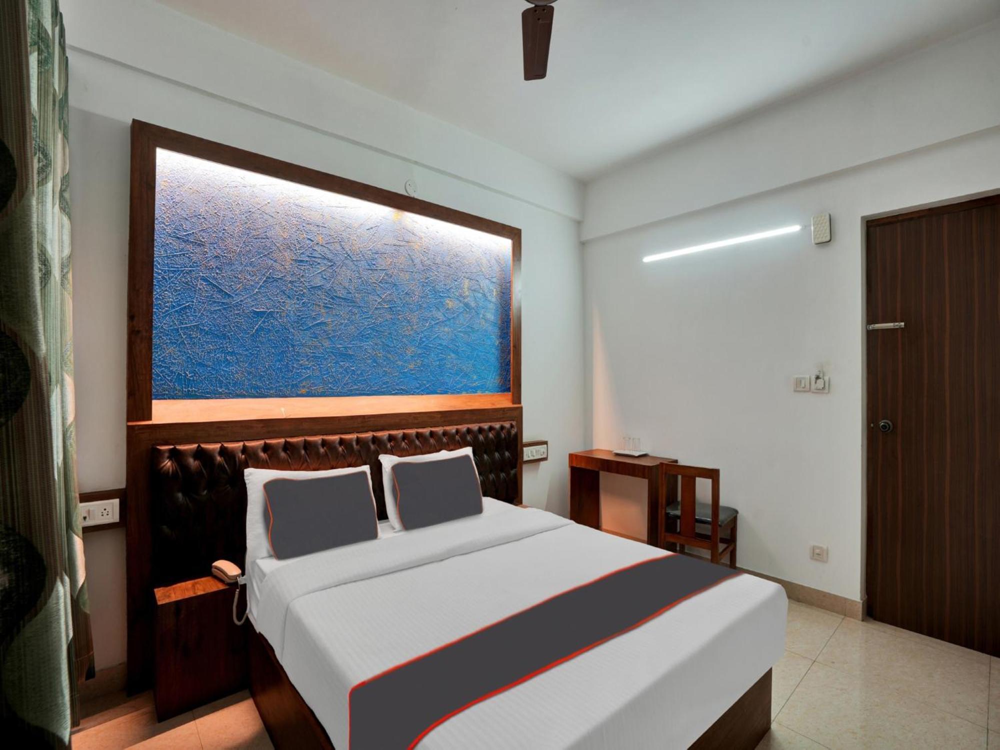 B Six Hotel Bangalore Eksteriør billede