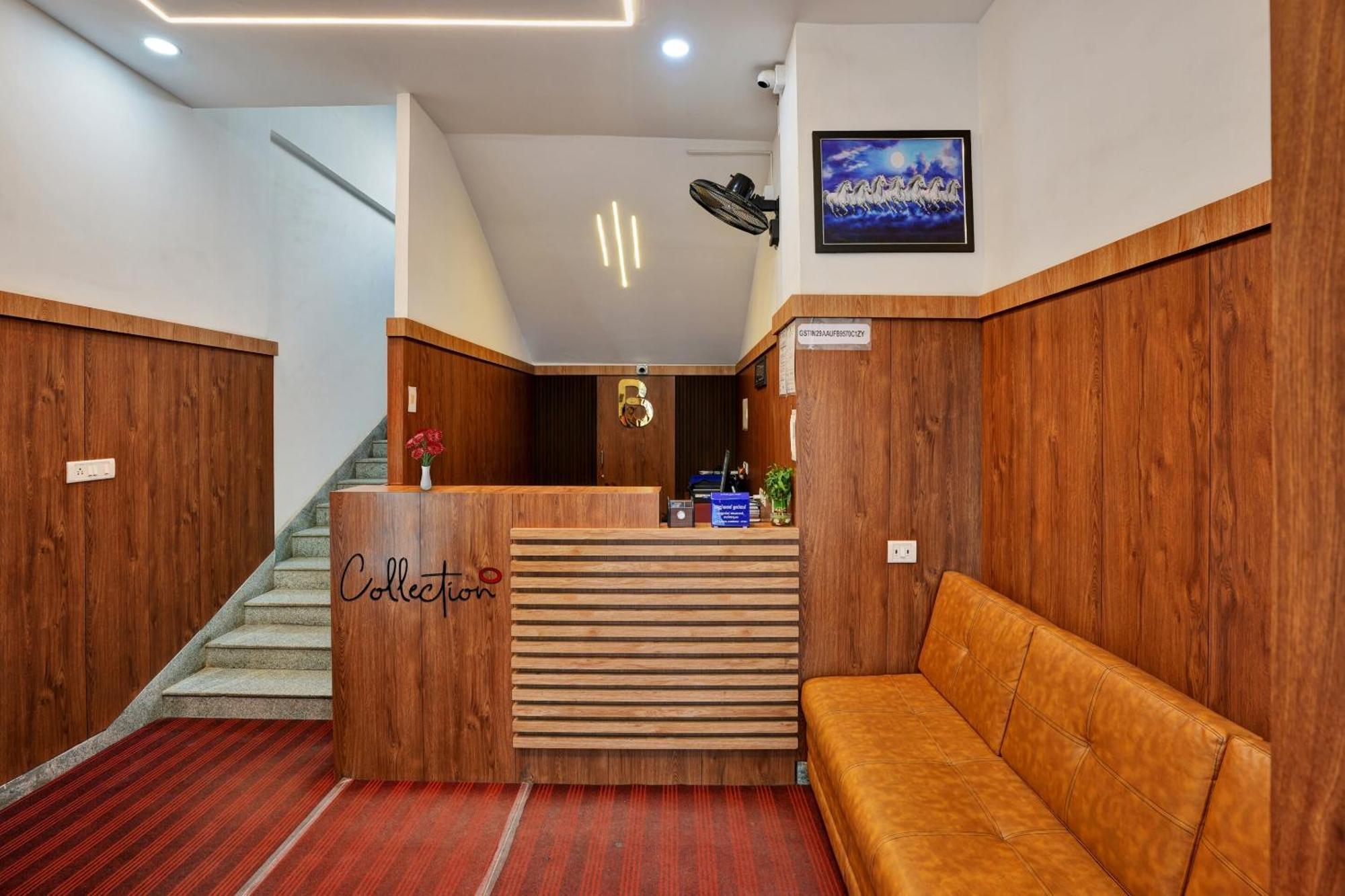 B Six Hotel Bangalore Eksteriør billede