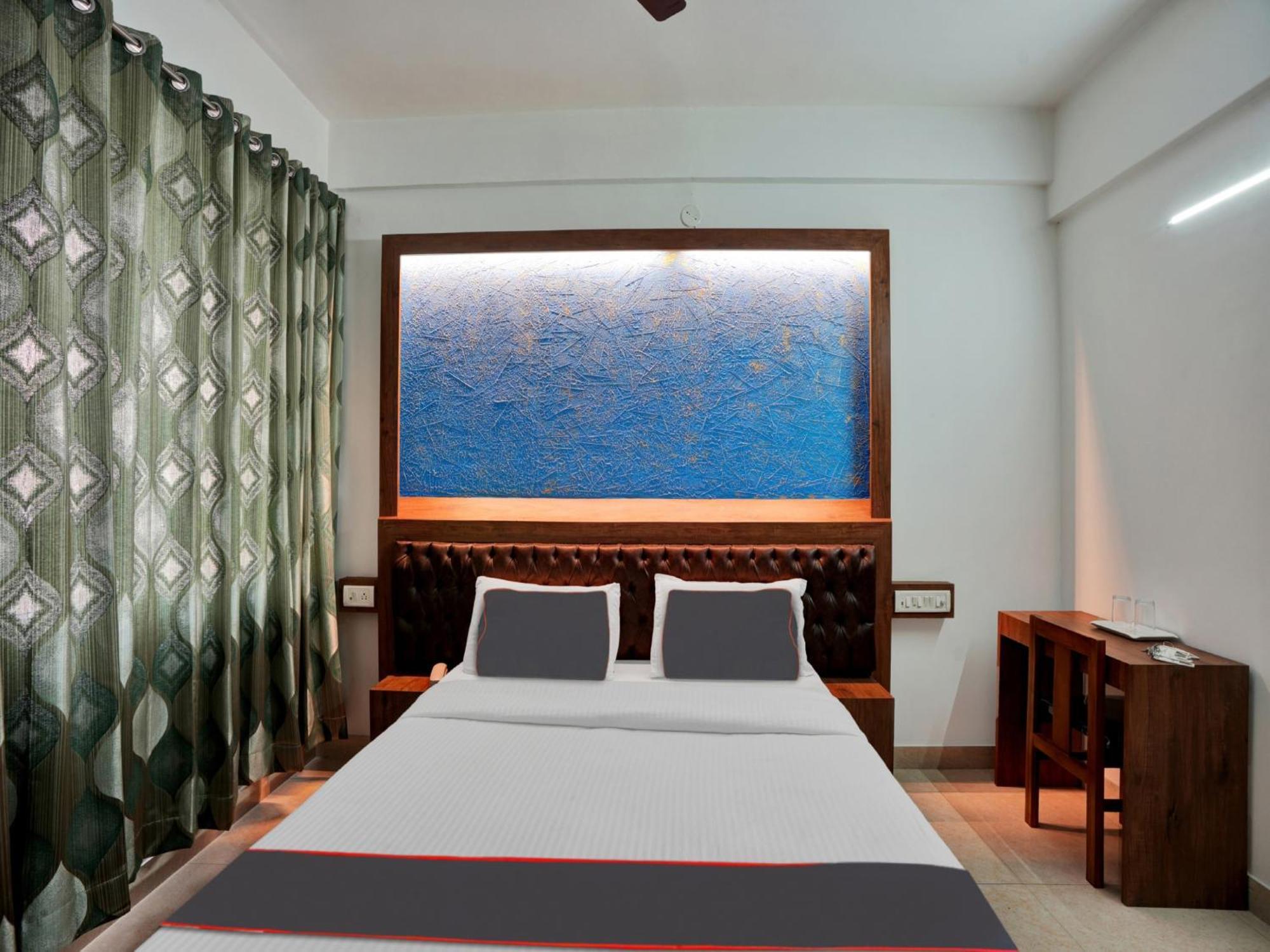 B Six Hotel Bangalore Eksteriør billede