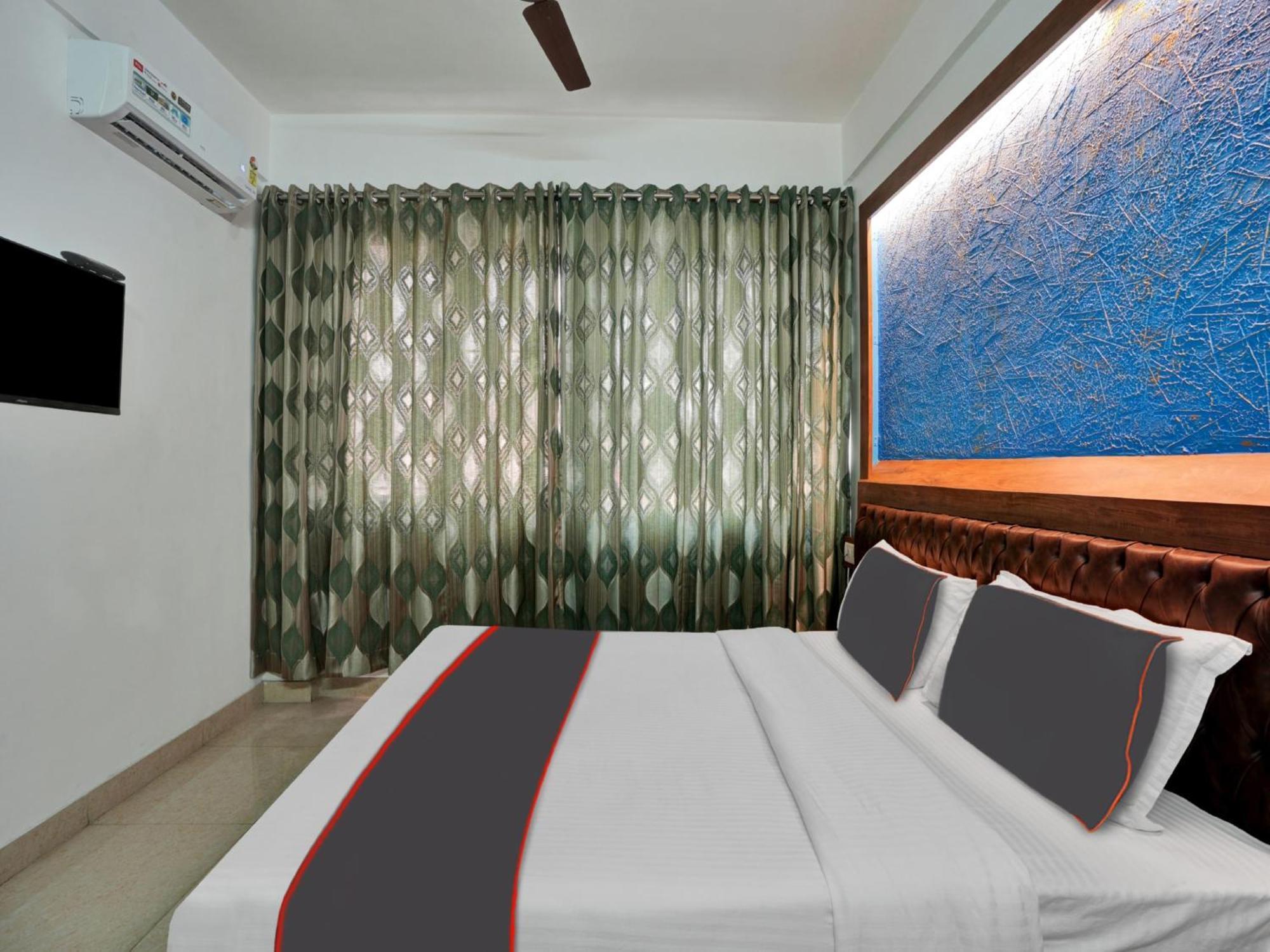 B Six Hotel Bangalore Eksteriør billede